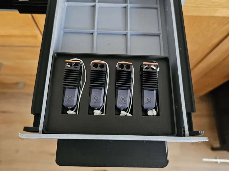 U1 Gridfinity Box für 4 Nozzles