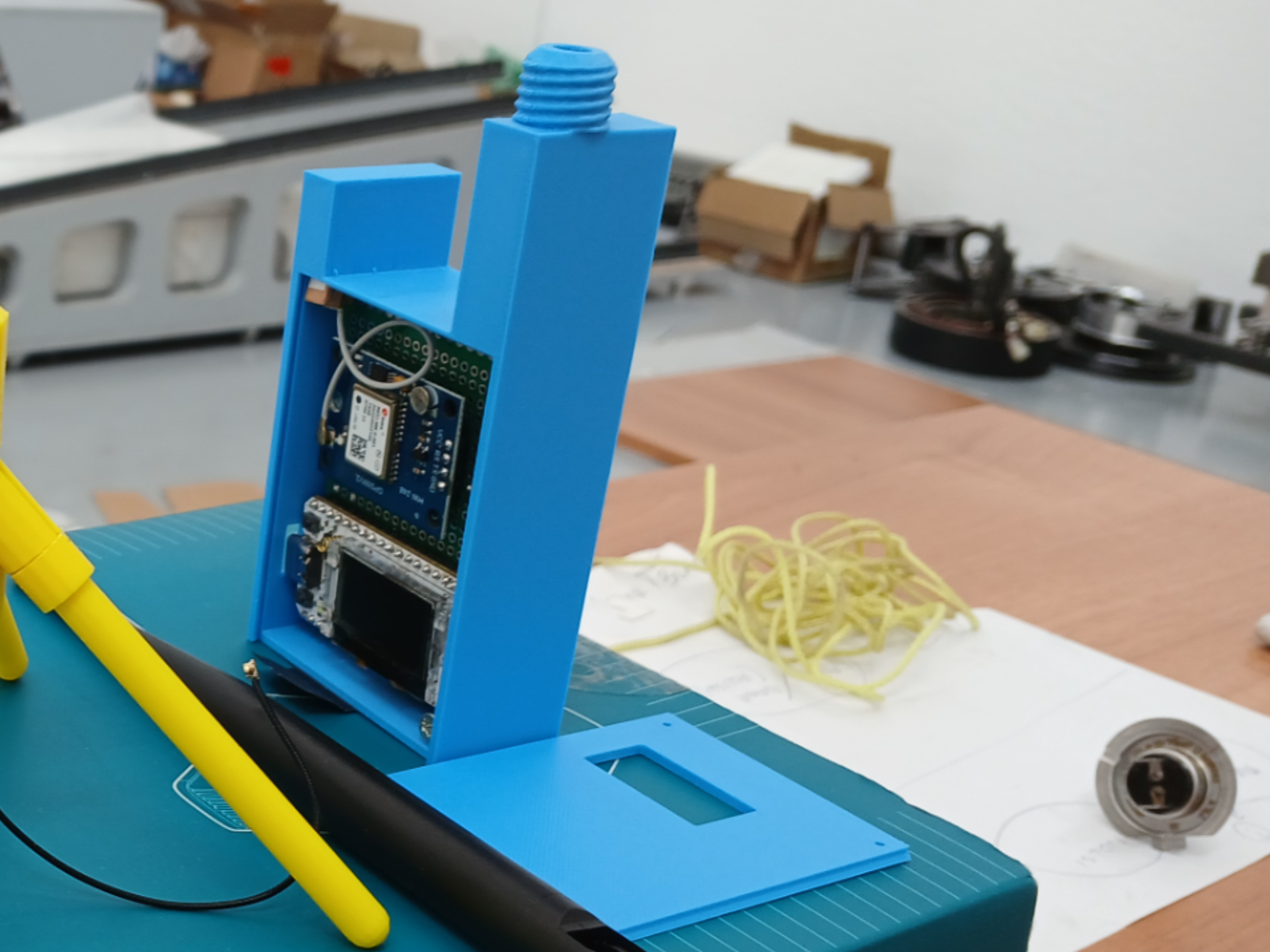 Case per LoRa +GPS e supporto per antenna monopolo