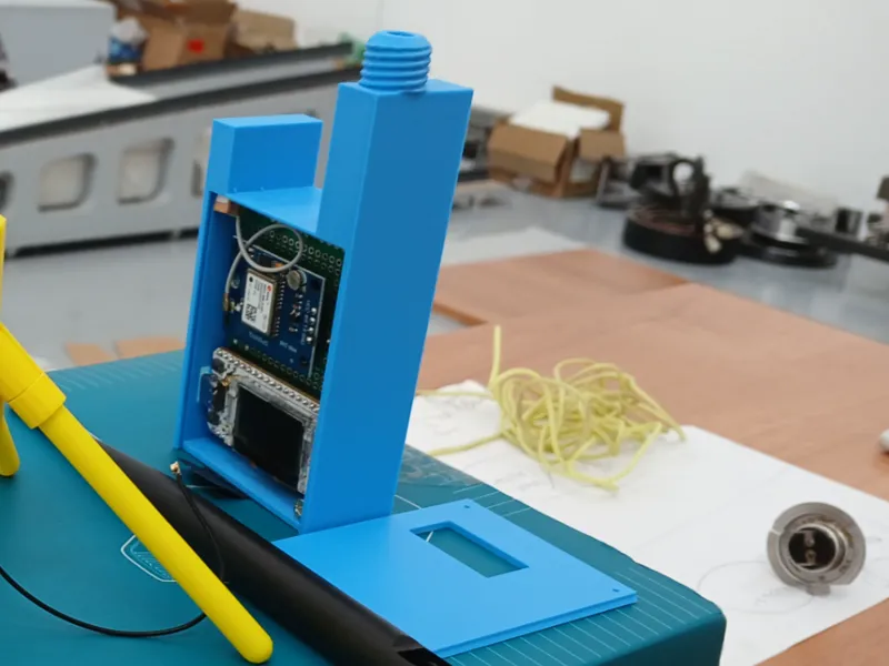 Case per LoRa +GPS e supporto per antenna monopolo