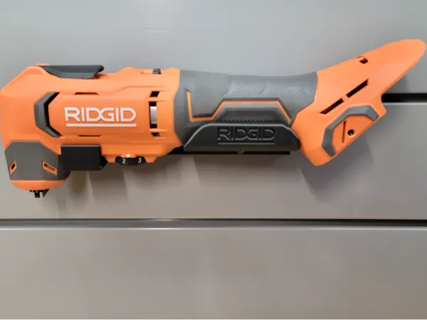 Support mural Proslat pour outil oscillant Ridgid