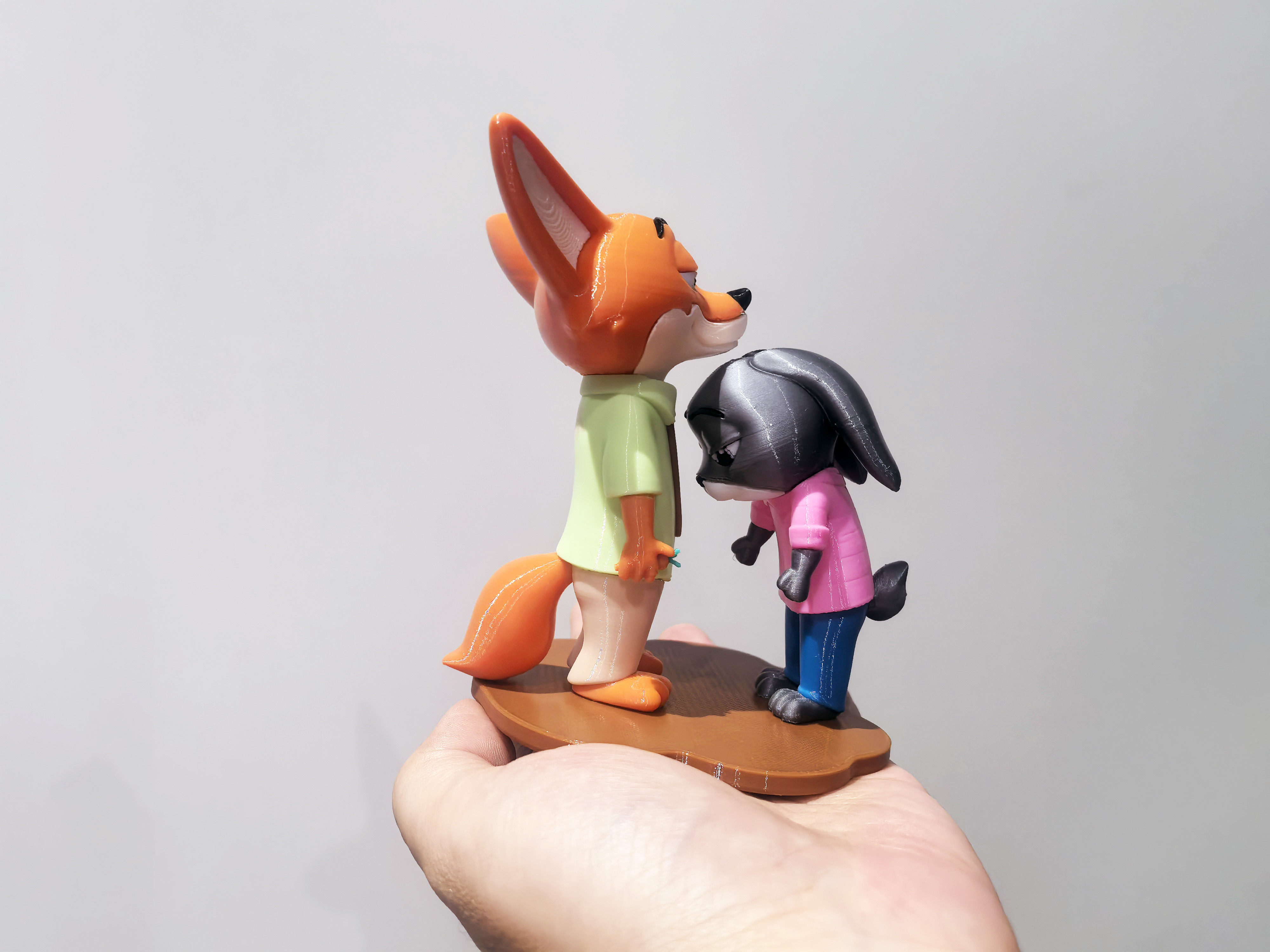Miniatura 5 do modelo 3D 疯狂动物城 甜蜜依靠 非AI模型 朱迪尼克 车载摆件全拆件无需AMS和H2c多色打印版本