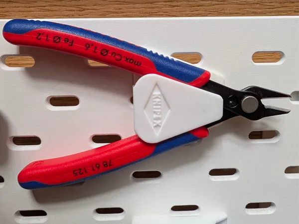 https://makerworld.bblmw.com/makerworld/model/USb2cf7cb30d3380/design/5c41401024b261ee.jpg