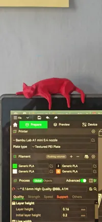 Chat endormi low poly — photo 3