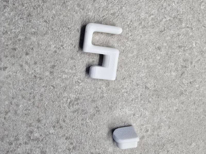 Universal Hook & Locking Clip