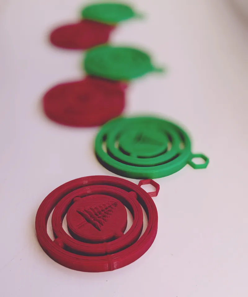 Gyro Ornament (print-in-place)