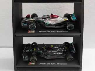 burago 1:43 F1 Die-cast Display Stand 3-2-1-car V2