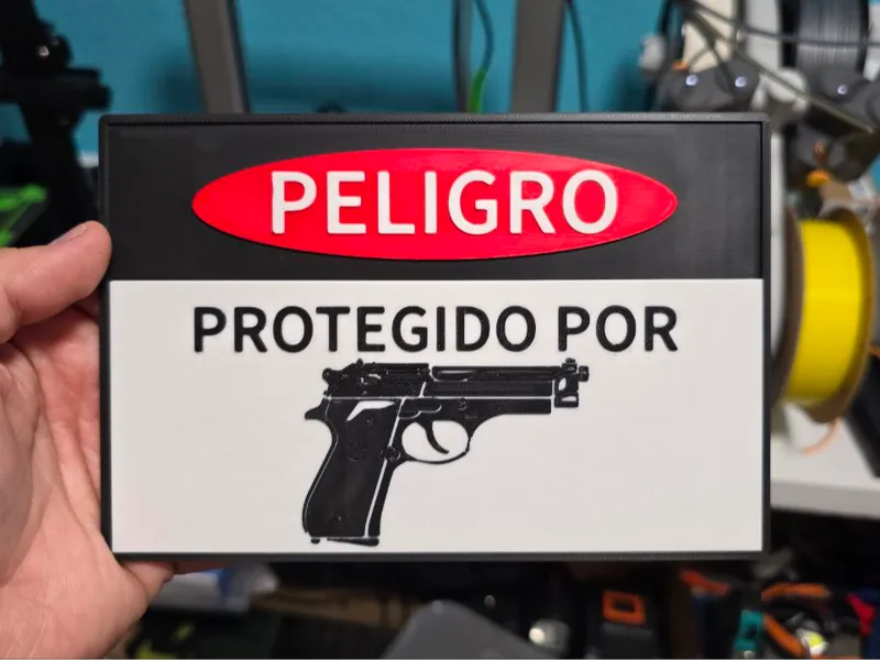 Cartel peligro PISTOLA