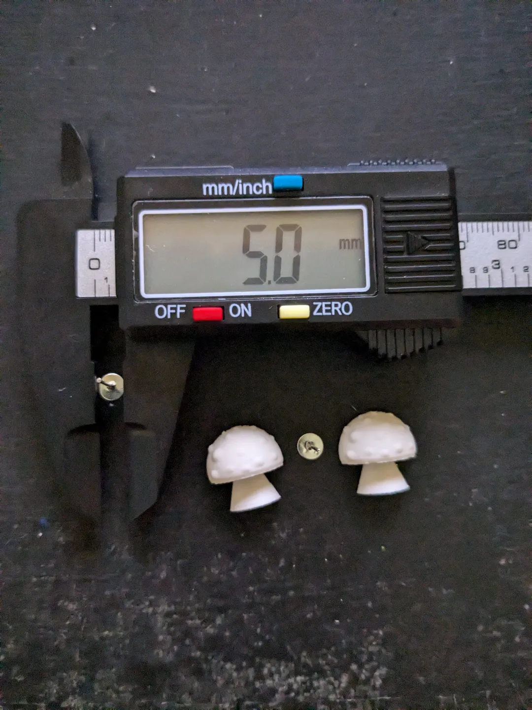 Mushroom Earrings / Magnet view 4