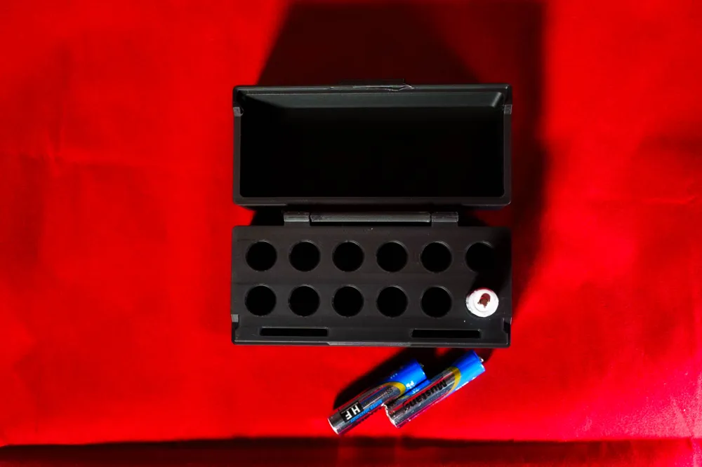 AAA Battery Holder & SD Card Storage Box by 7CUTS - MakerWorld