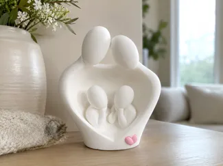 Minimal Family Sculpture
