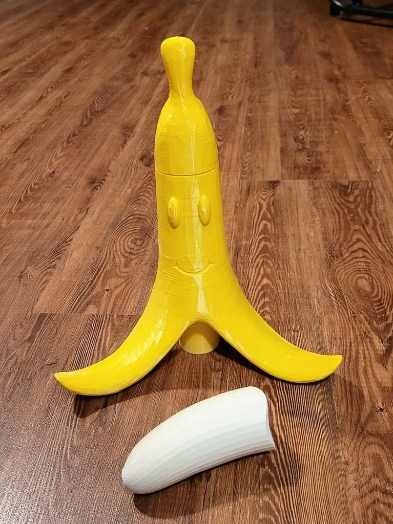 Banana Saber [Collapsing Lightsaber / Sword] view 3