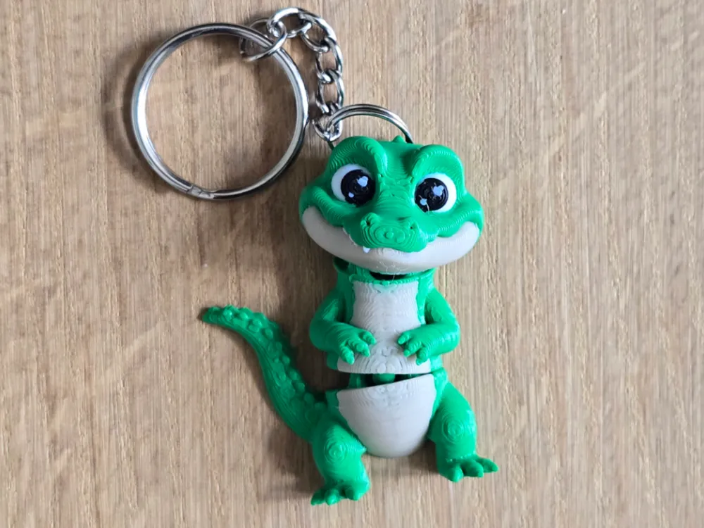 Llavero: Cute Baby Crocodile | Aligator flexi keychain. Referencia del modelo original.