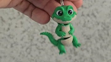 Llavero: Cute Baby Crocodile | Aligator flexi keychain — vista de referencia 3
