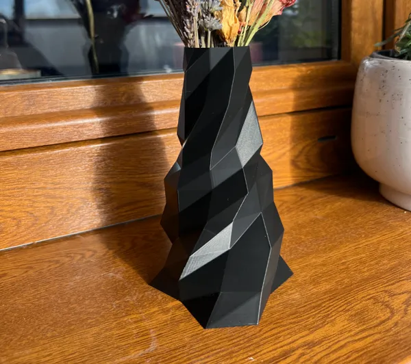 https://makerworld.bblmw.com/makerworld/model/USb2f083495e4976/design/2024-12-04_27fe292fce384.jpg