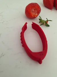 Medium - Strawberry Huller v3 - standard EU size