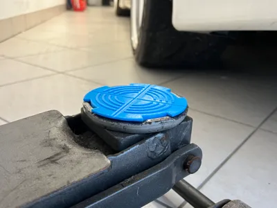 Pittsburgh 3 Ton Low-Profile Floor Jack Pad