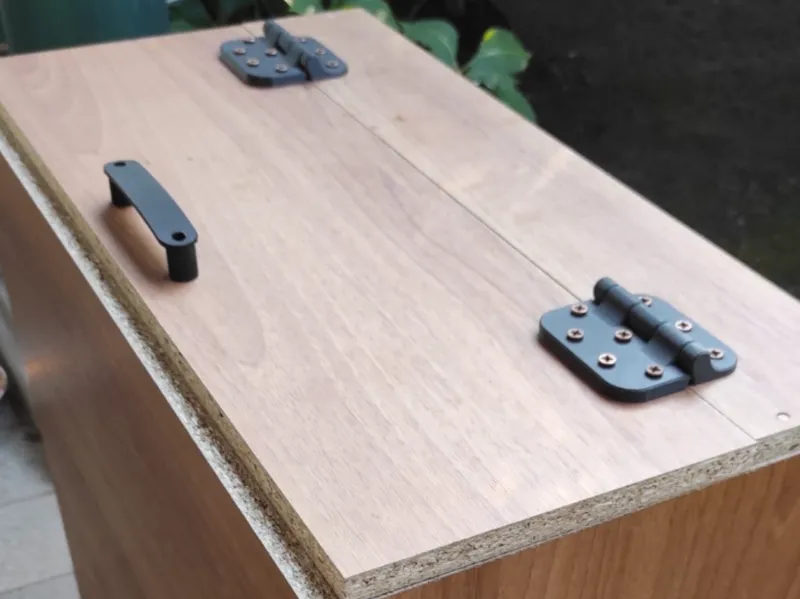 Print-In-Place Hinge revised with flat base