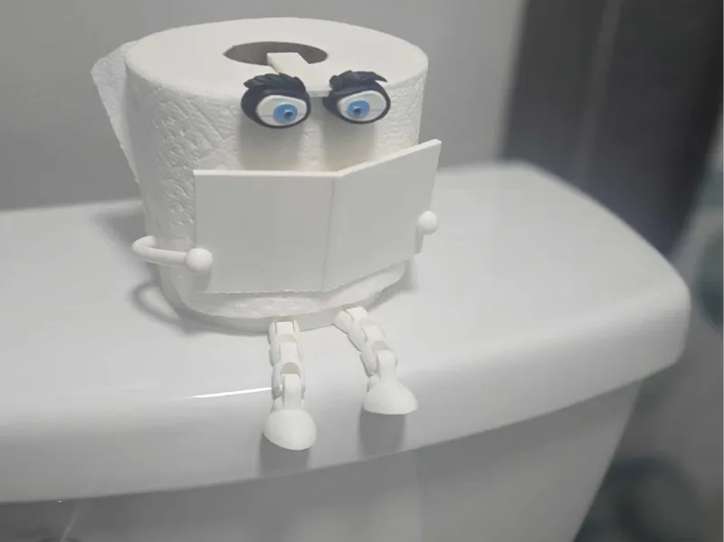 Toilet paper roll eyes