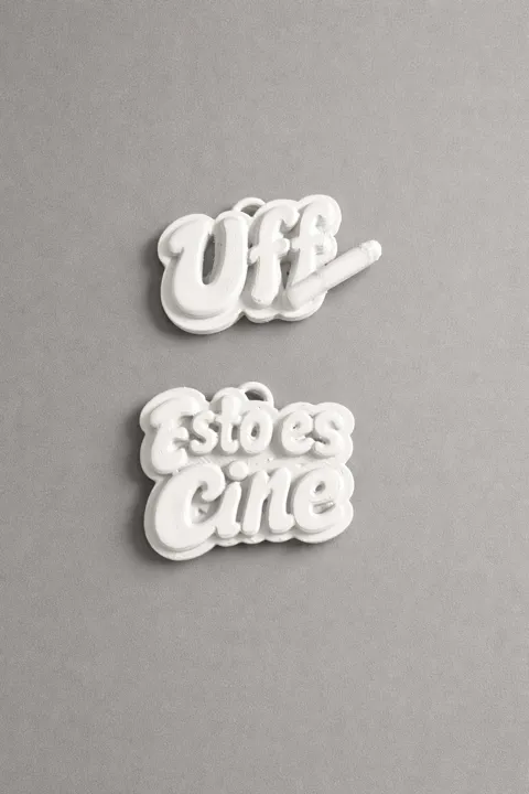 Pendientes Personalizado - Uff Esto es Cine view 2
