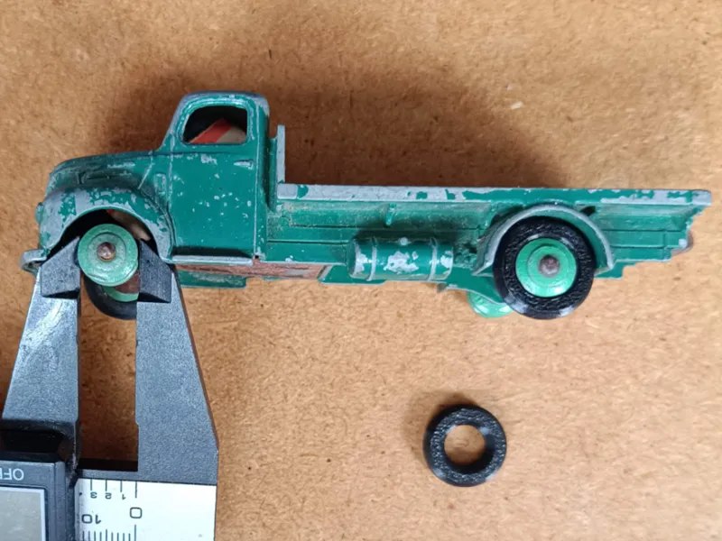 Dinky Toys (Corgi) TPU car tyre i=9.2mm, o=15.5mm