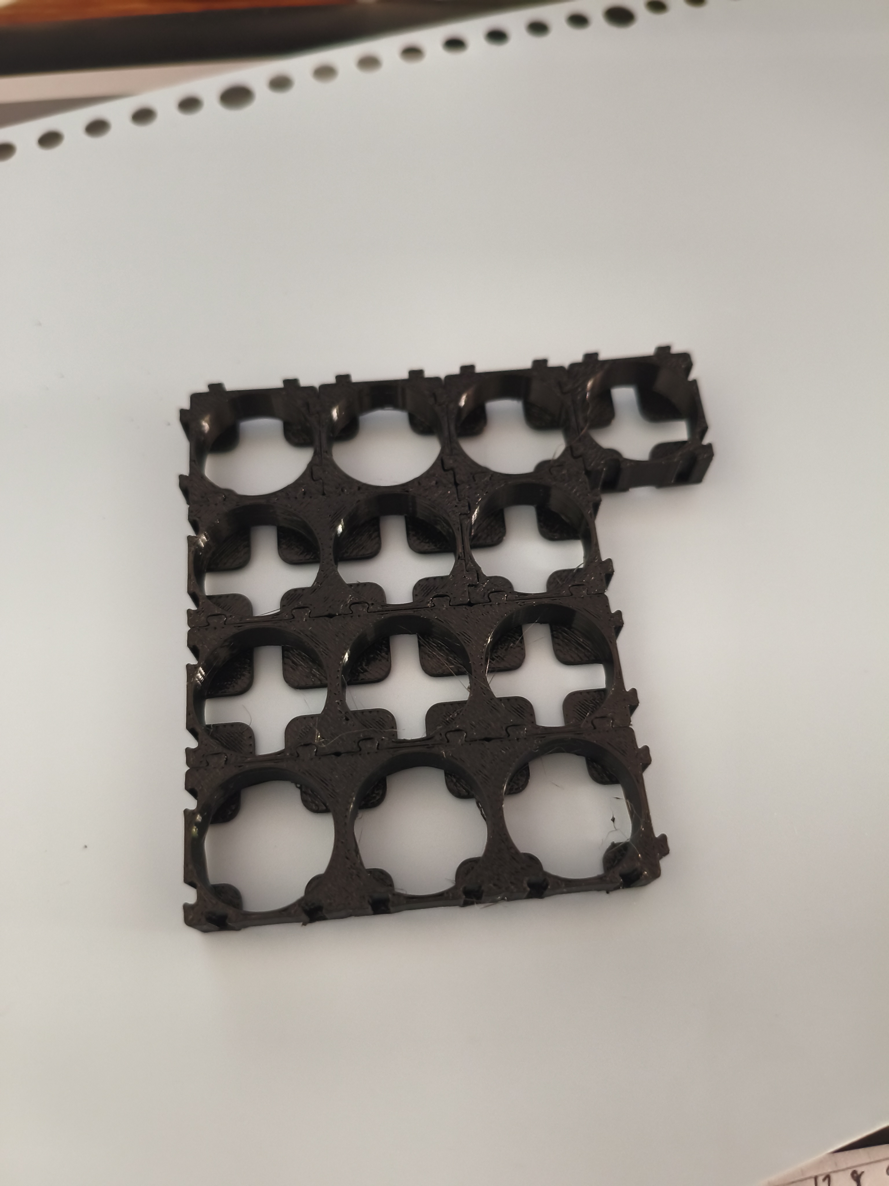 Miniatura 4 do modelo 3D 18650锂电池座组合支架