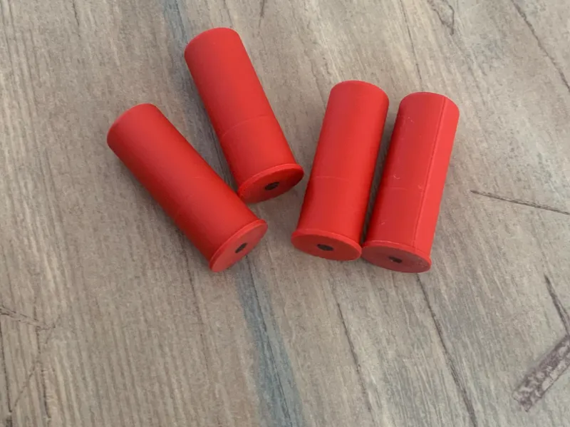 Shotgun ammo dummy