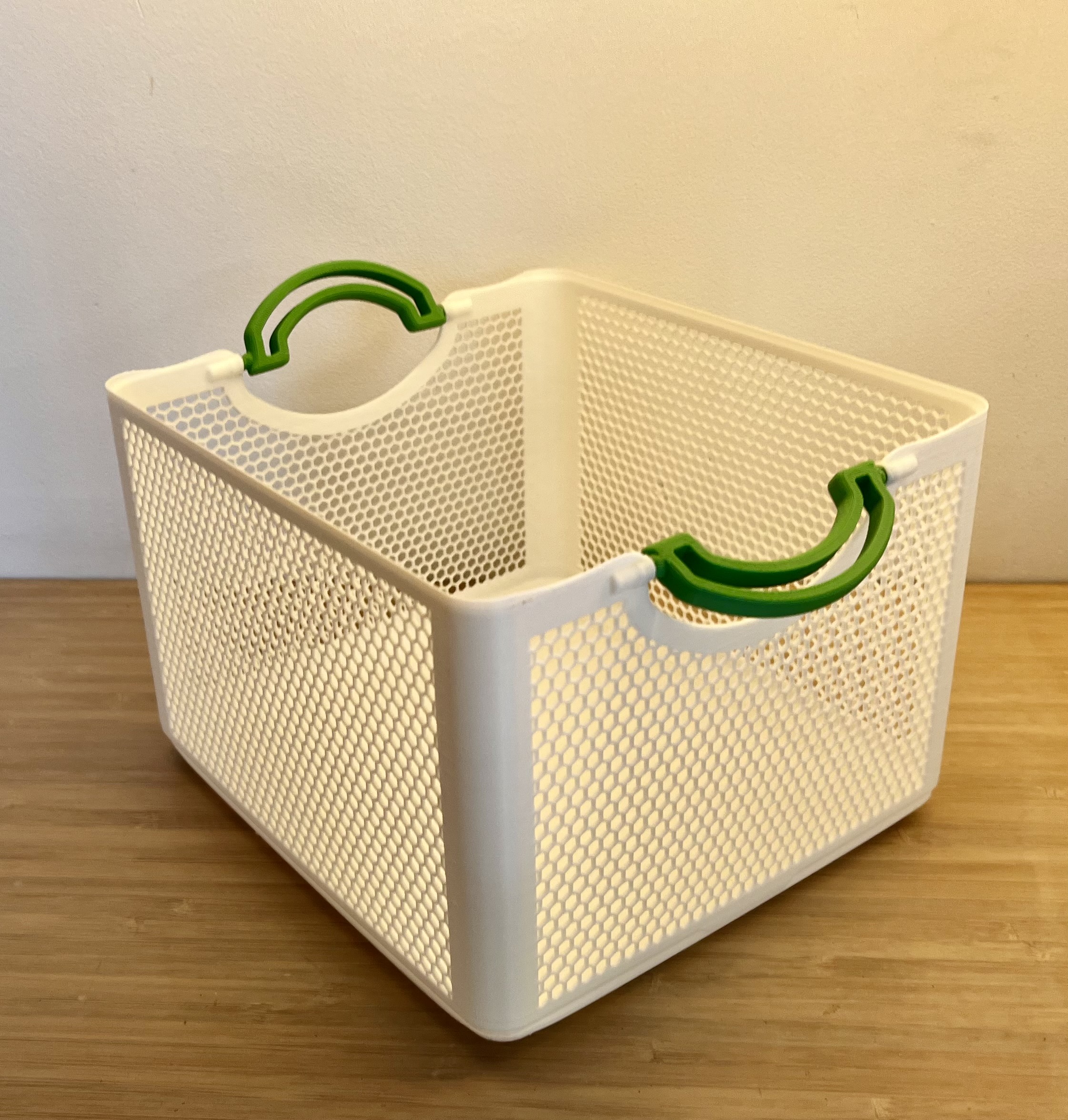 Miniatura 1 do modelo 3D Stackable Hex Storage Baskets - Lightweight