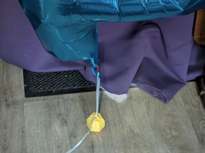 Single balloon weight