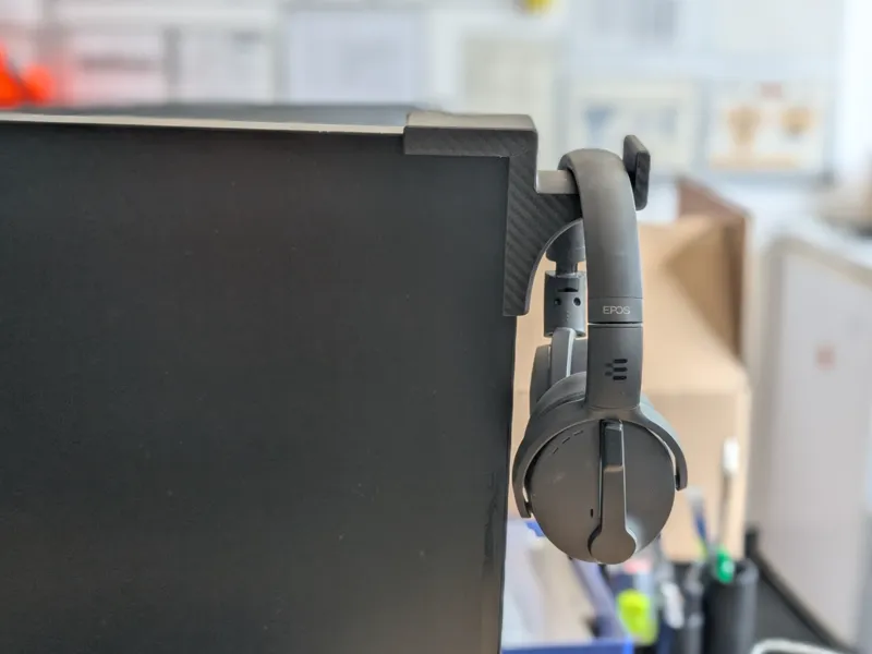 Headphone Monitor Mount with screws
