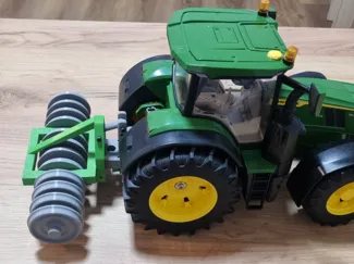 Bruder Silage roller / packer