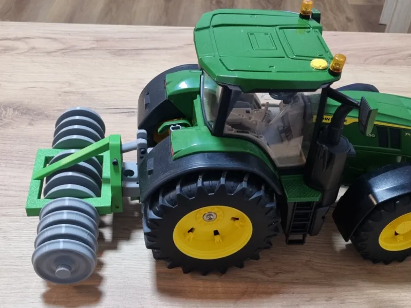 Bruder Silage roller / packer