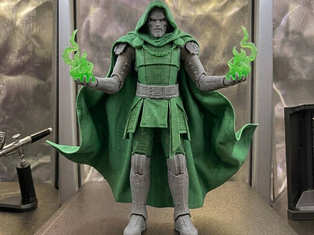 Victor Von Doom Figure NO AMS - 1