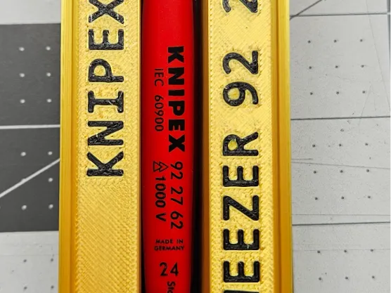 Knipex Insulated Tweezer 92 27 62 Gridfinity