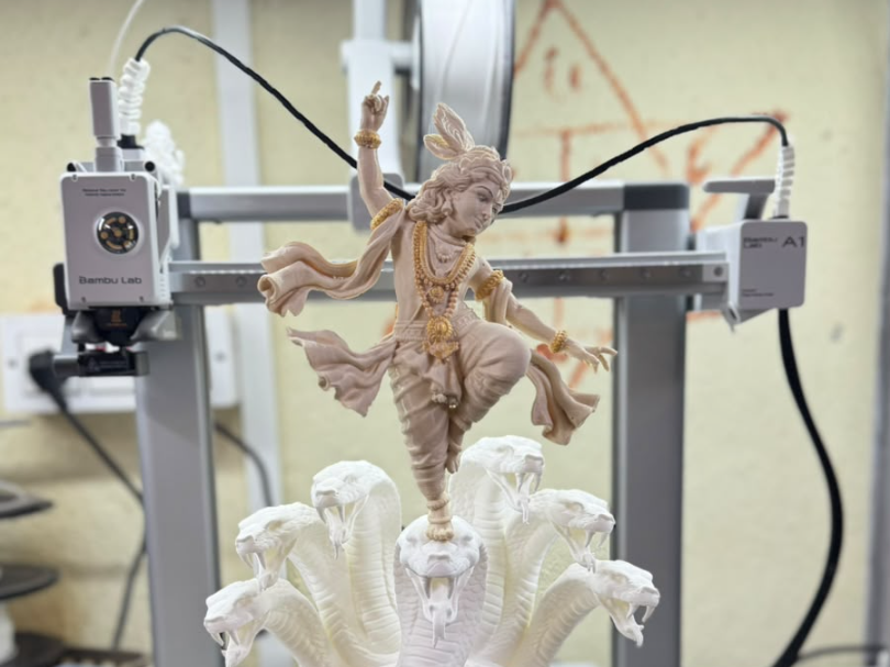 KRISHNA DANCING MODEL - 1