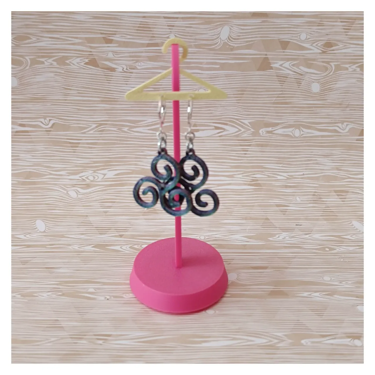 Pendientes trisquel view 4