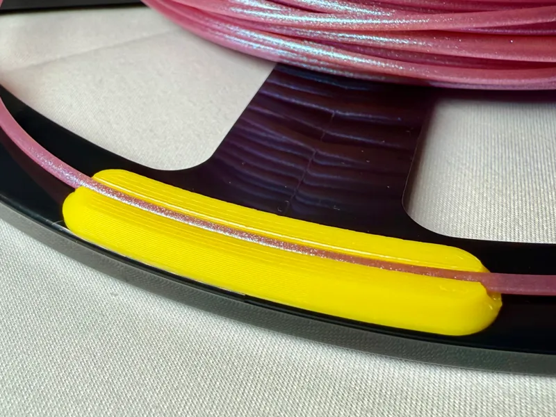 Press-in filament clip for FLASHFORGE 5mm rim