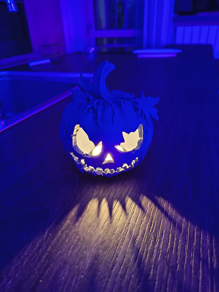 Halloween Lantern Pumpkin with a cool design - Free 3D Print Model ...