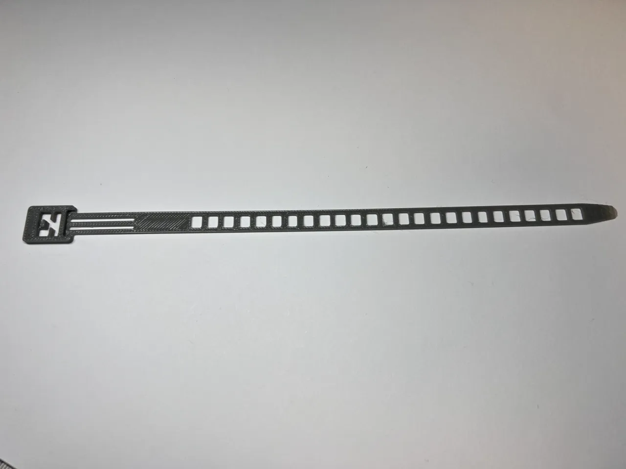 [Remix] reusable zip tie view 3