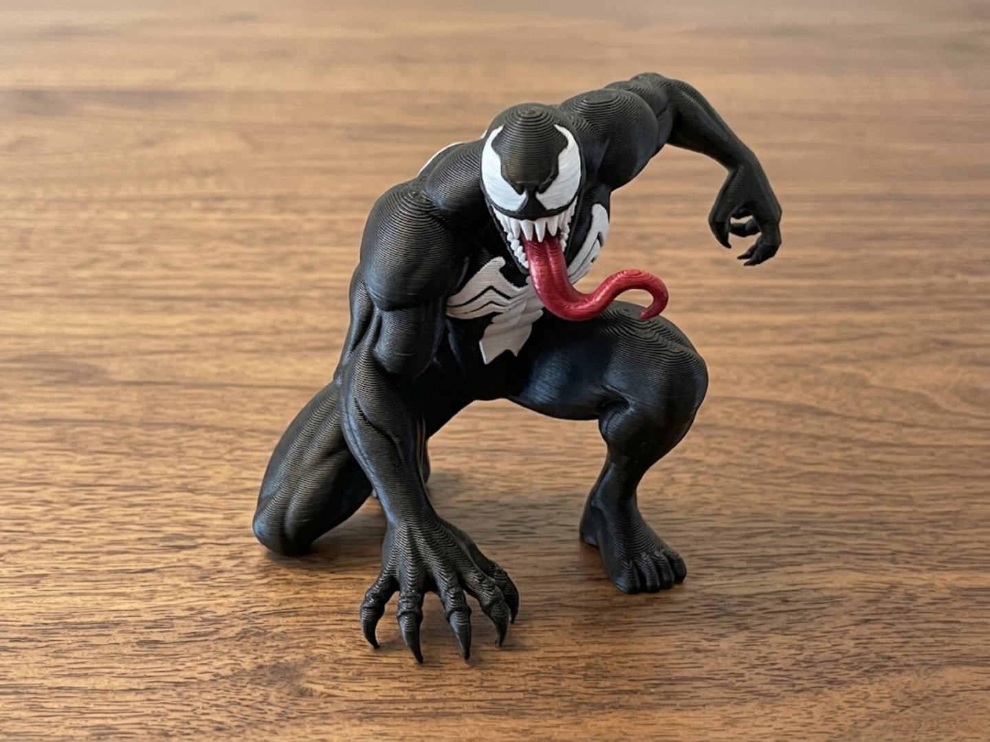 Venom Landing Figure | Marvel - 1