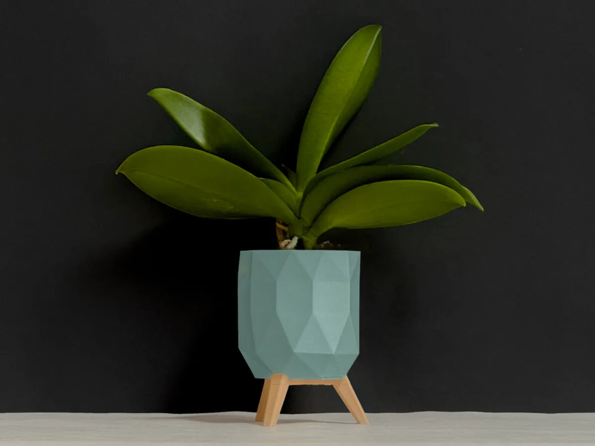 Planter Low Poly Design | Tripod Optional - Free 3D Print Model ...