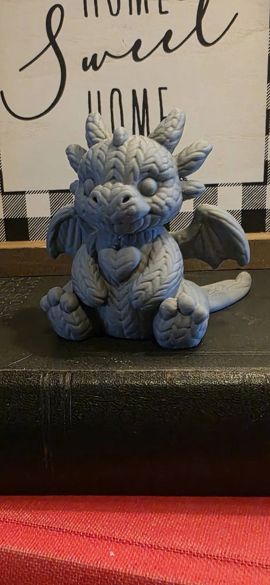 Cute Valentines Day Dragon Seated with Heart - Free 3D Print Model ...