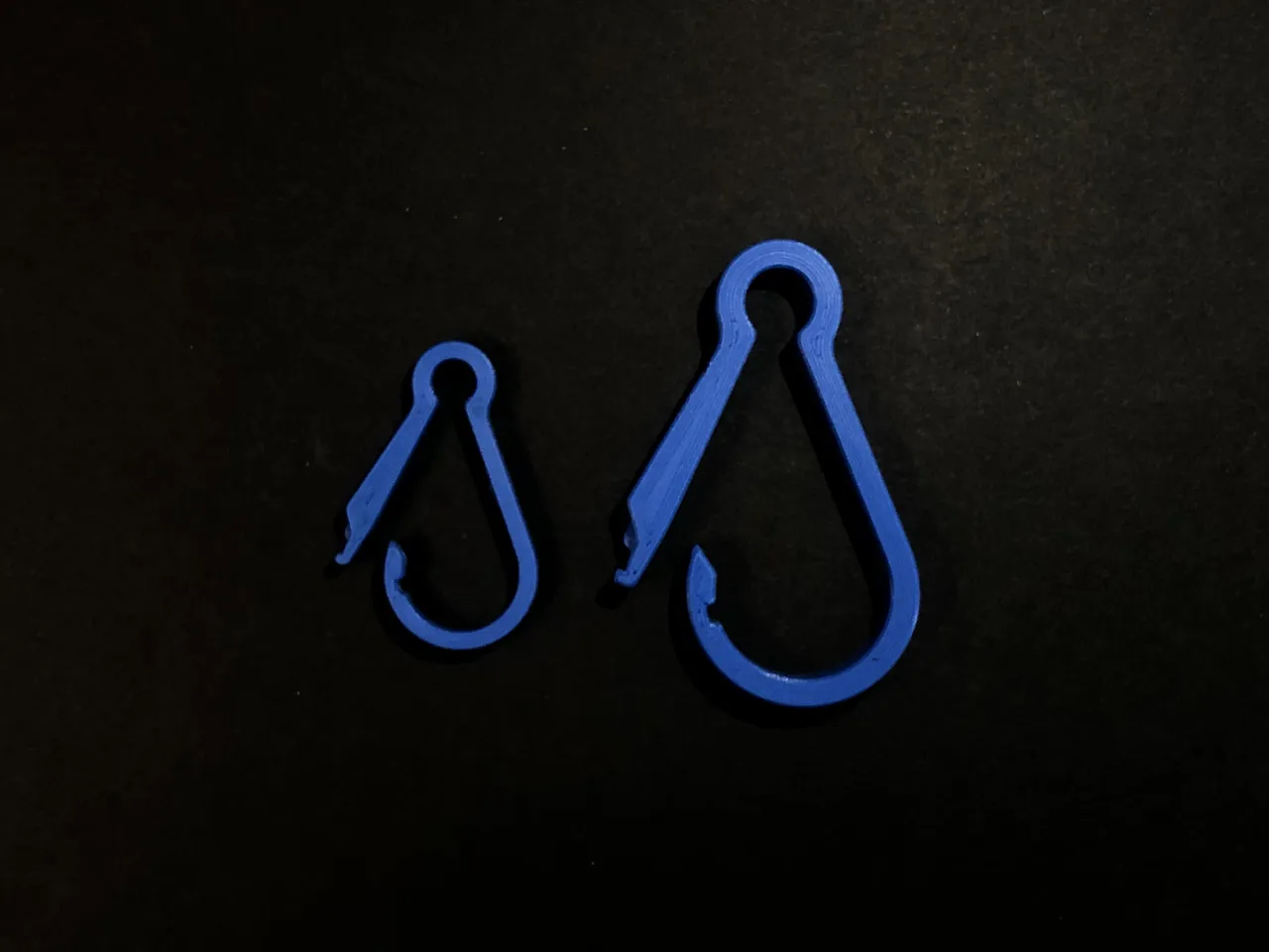 Utility Carabiner: Secure, Versatile Everyday Clip view 3