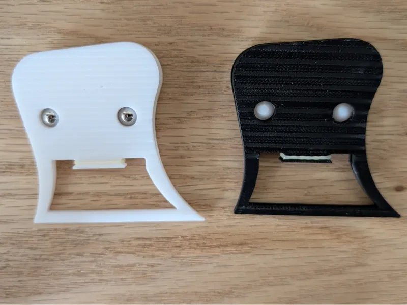 Hackle/CDC Clamp for Fly Tying