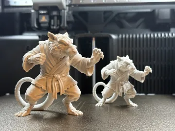 Figura decorativa: TMNT Splinter Sketch Statue + display stand — vista de referencia 4