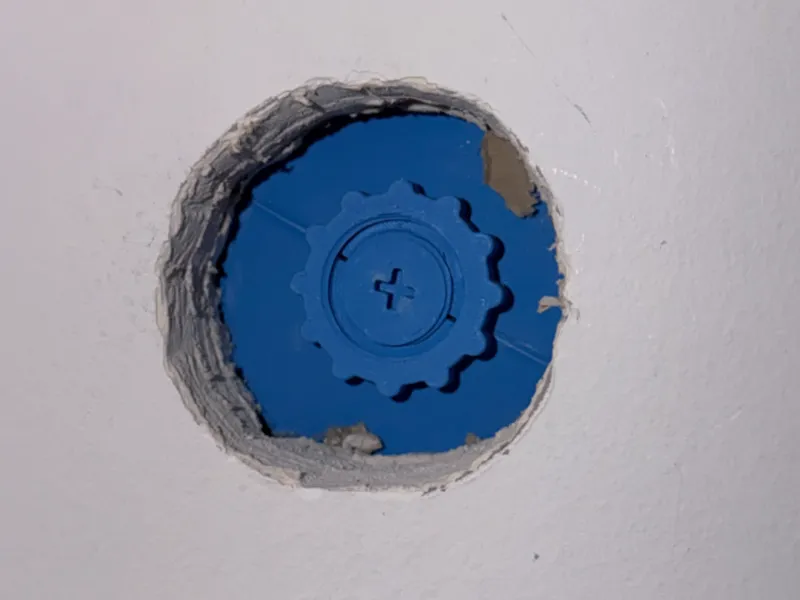 How to close a tight Drywall Hole