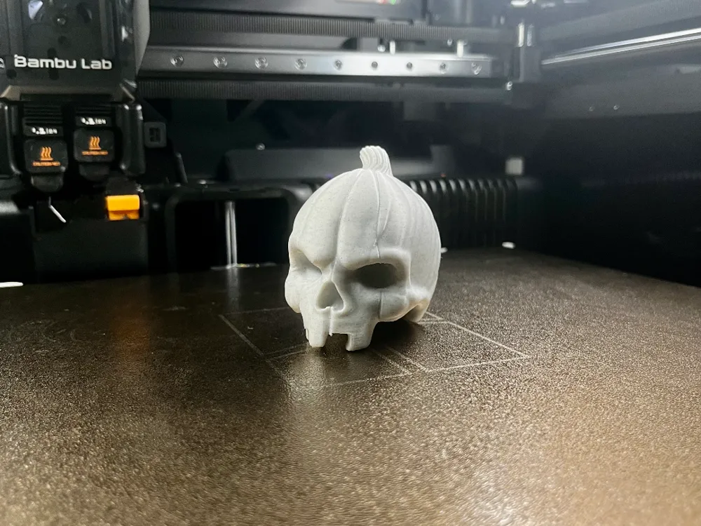 Pumpkin skull decor - Free 3D Print Model - MakerWorld
