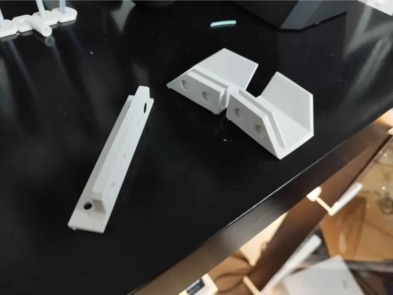 Enclosure Ikea Lack door handles with 6x2 magnets