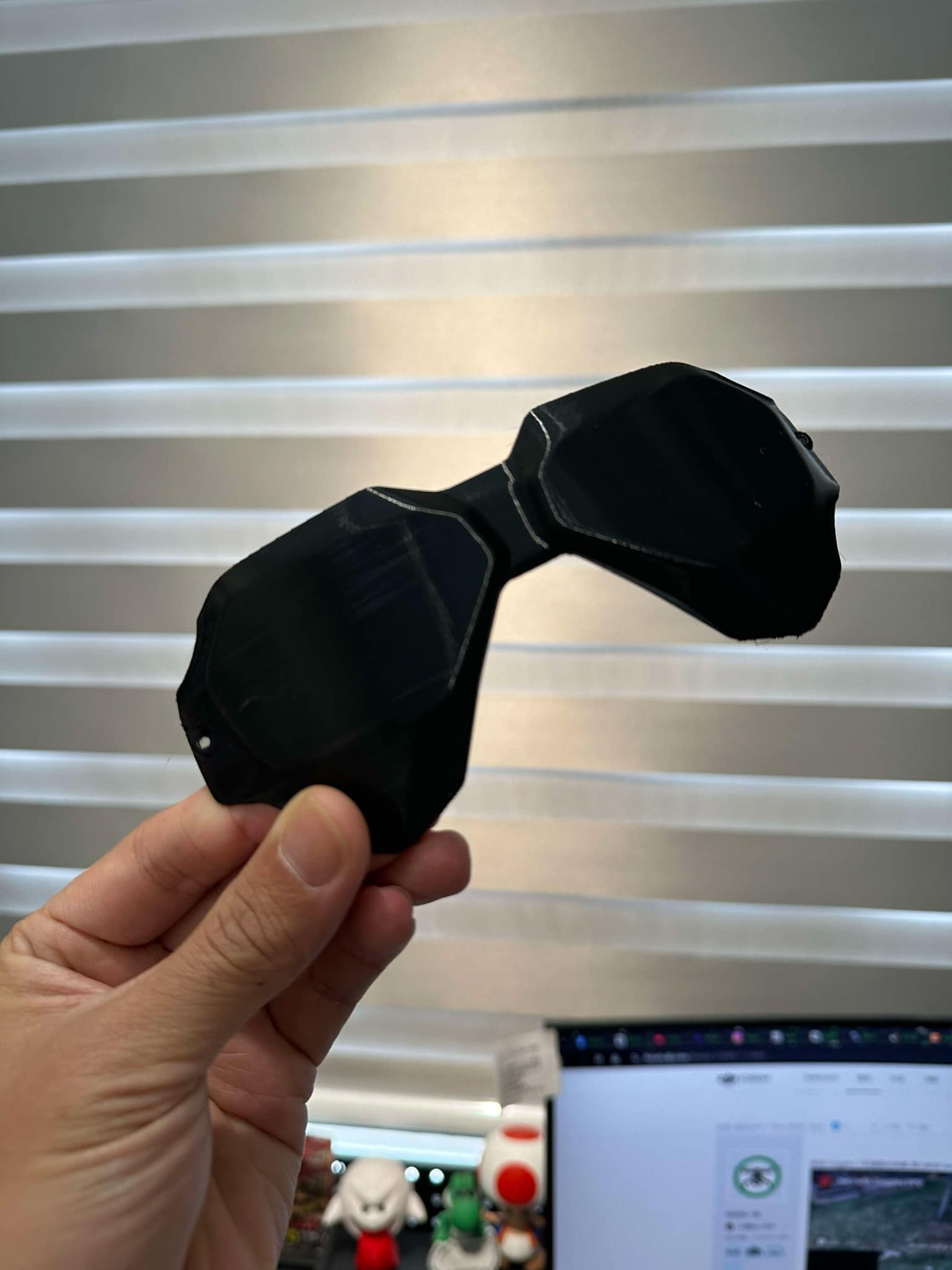 DJI Goggles v1/v2 faceplate - Free 3D Print Model - MakerWorld