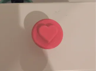 Small knob with love heart