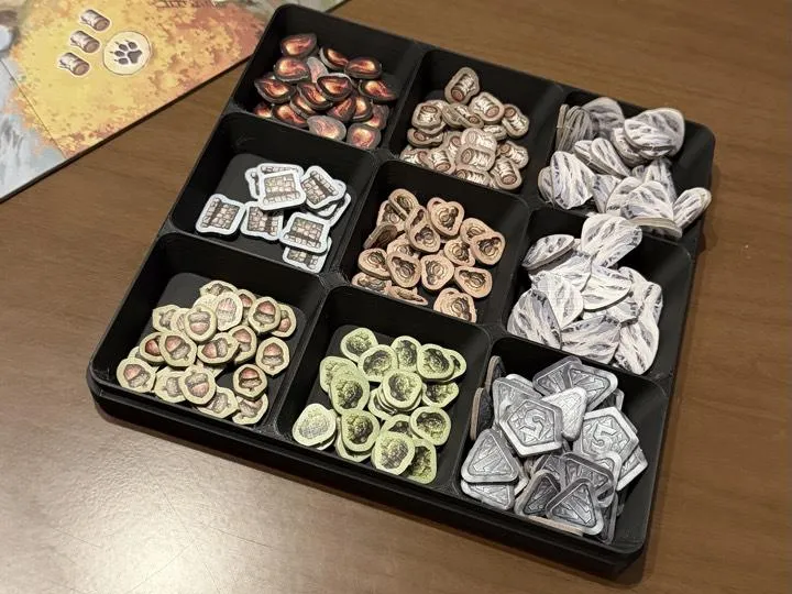 Game Tray with Lid - XL - 9 Compartment